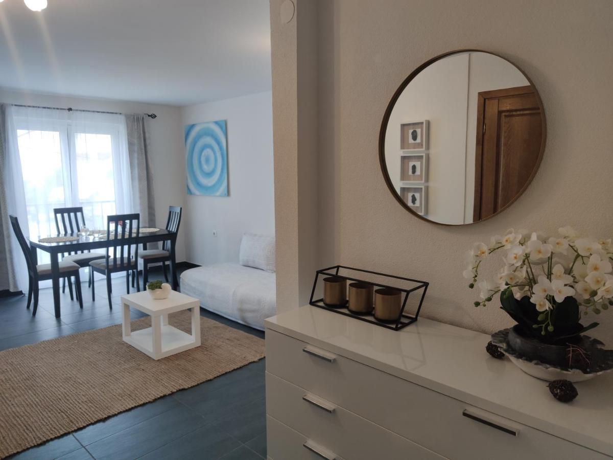 Apartments Obala Малинска Экстерьер фото